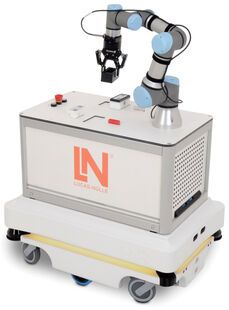 CAV 2 Sistemi di veicoli a guida automatica con braccio collaborativo
